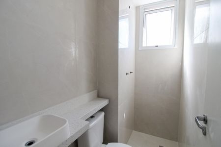 Banheiro de apartamento para alugar com 2 quartos, 42m² em Jaguaré, São Paulo