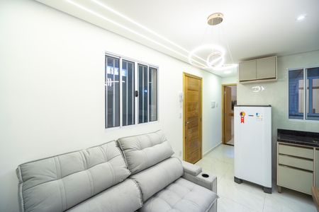 Sala e cozinha de apartamento para alugar com 1 quarto, 270m² em Penha de França, São Paulo