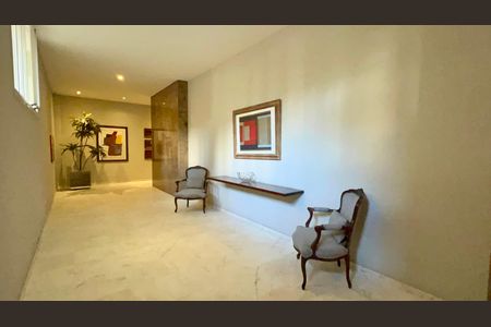 Apartamento à venda com 224m², 3 quartos e 2 vagasHall de entrada