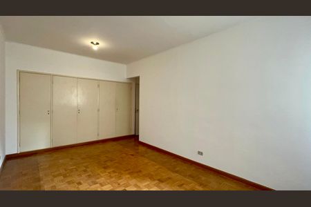 Apartamento à venda com 224m², 3 quartos e 2 vagasQuarto 2