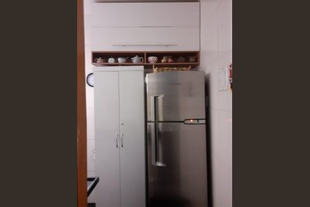 Cozinha de apartamento para alugar com 2 quartos, 45m² em Mosela, Petrópolis
