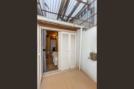 Apartamento para alugar com 181m², 3 quartos e sem vaga