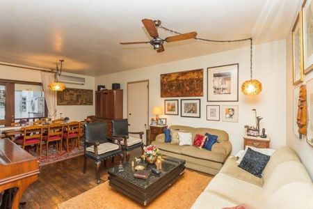 Apartamento para alugar com 181m², 3 quartos e sem vaga