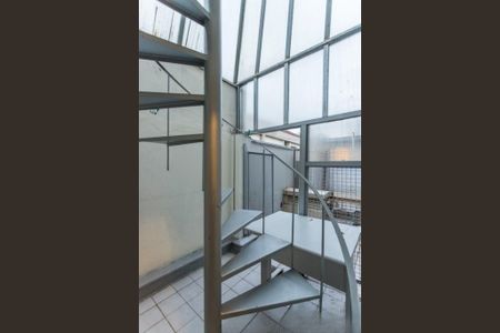Apartamento para alugar com 181m², 3 quartos e sem vaga
