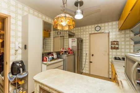 Apartamento para alugar com 181m², 3 quartos e sem vaga