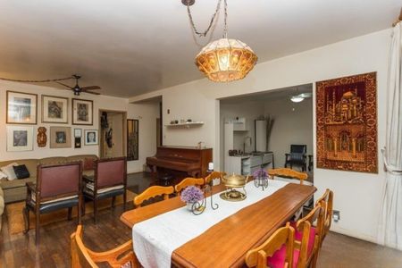 Apartamento para alugar com 3 quartos, 181m² em Rio Branco, Porto Alegre