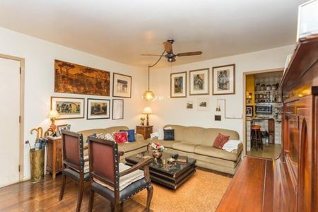 Apartamento para alugar com 181m², 3 quartos e sem vaga