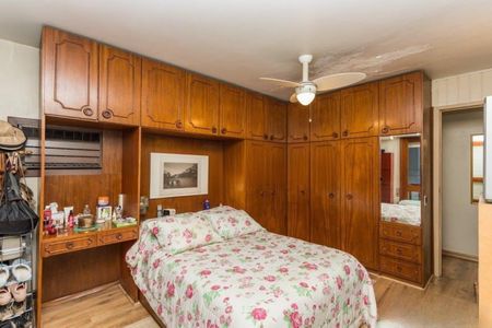 Apartamento para alugar com 181m², 3 quartos e sem vaga