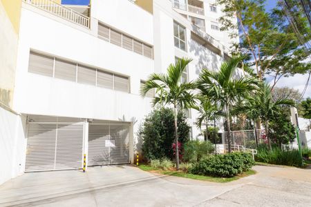 Apartamento à venda com 60m², 2 quartos e 1 vaga Apartamento à venda com 60m², 2 quartos e 1 vagaFachada