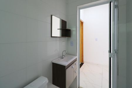 Banheiro de casa para alugar com 1 quarto, 42m² em Piraporinha, Diadema