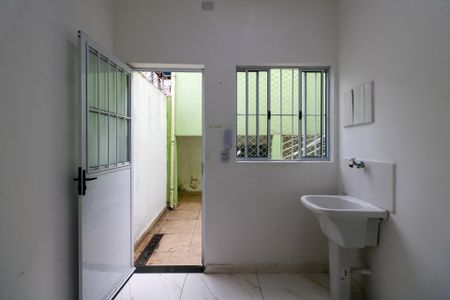 Casa para alugar com 42m², 1 quarto e sem vagaCozinha e Área de Serviço