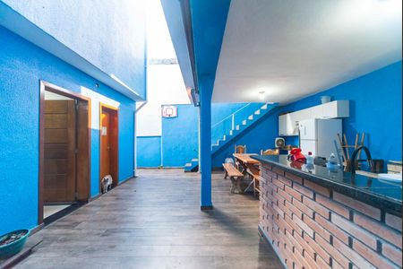 Casa à venda com 166m², 3 quartos e 3 vagas Casa à venda com 166m², 3 quartos e 3 vagasQuintal Fundos