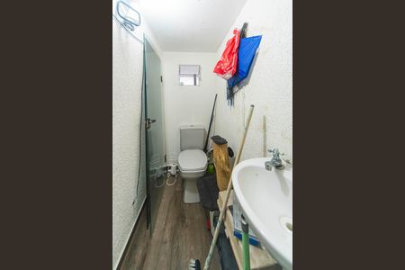 Casa à venda com 166m², 3 quartos e 3 vagas Casa à venda com 166m², 3 quartos e 3 vagasBanheiro da Garagem