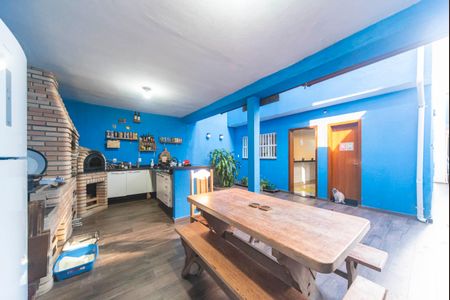 Casa à venda com 166m², 3 quartos e 3 vagas Casa à venda com 166m², 3 quartos e 3 vagasÁrea Gourmet