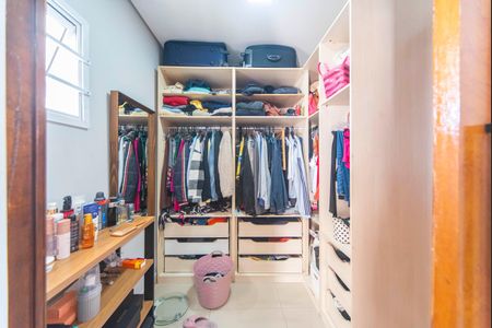 Casa à venda com 166m², 3 quartos e 3 vagas Casa à venda com 166m², 3 quartos e 3 vagasCloset do quarto 1
