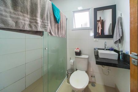 Casa à venda com 166m², 3 quartos e 3 vagas Casa à venda com 166m², 3 quartos e 3 vagasBanheiro do Quarto 1
