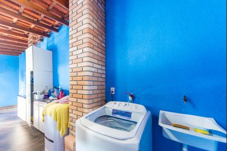 Casa à venda com 166m², 3 quartos e 3 vagas