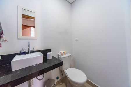 Casa à venda com 166m², 3 quartos e 3 vagas Casa à venda com 166m², 3 quartos e 3 vagasLavabo