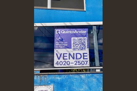 Casa à venda com 166m², 3 quartos e 3 vagas Casa à venda com 166m², 3 quartos e 3 vagasPlaca Instalada na Fachada