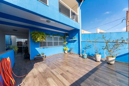 Casa à venda com 166m², 3 quartos e 3 vagas Casa à venda com 166m², 3 quartos e 3 vagasVaranda Frente