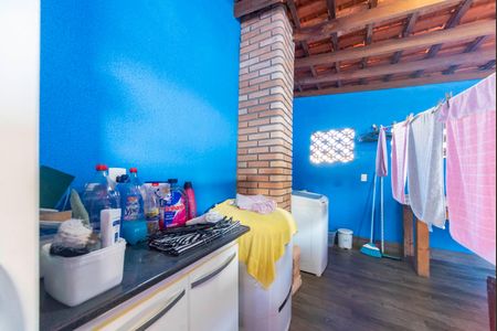Casa à venda com 166m², 3 quartos e 3 vagas Casa à venda com 166m², 3 quartos e 3 vagasÁrea de Serviço