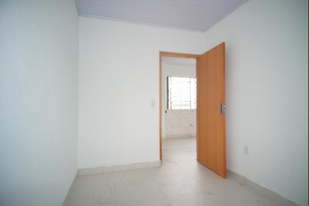 Quarto de apartamento para alugar com 1 quarto, 46m² em Sarandi, Porto Alegre