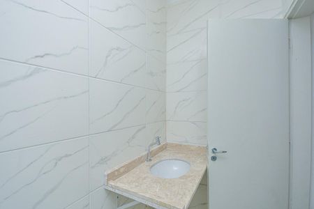 Banheiro de casa para alugar com 1 quarto, 26m² em Americanópolis, São Paulo