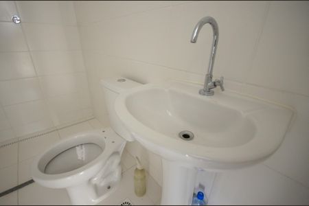 Apartamento para alugar com 44m², 2 quartos e sem vagaBanheiro