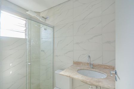 Banheiro de casa para alugar com 1 quarto, 26m² em Americanópolis, São Paulo