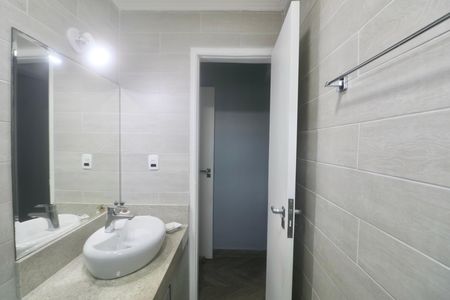 Apartamento para alugar com 120m², 3 quartos e 1 vaga Apartamento para alugar com 120m², 3 quartos e 1 vagaBanheiro Suíte
