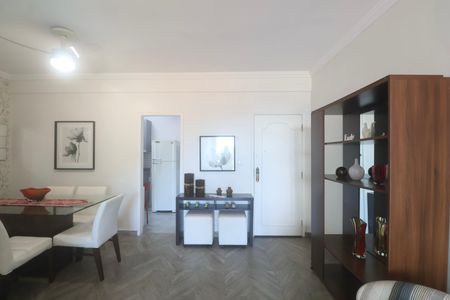 Sala de apartamento para alugar com 3 quartos, 120m² em Jardim das Palmas, Guarujá