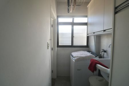 Apartamento para alugar com 120m², 3 quartos e 1 vaga Apartamento para alugar com 120m², 3 quartos e 1 vagaÁrea de Serviço