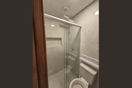 Banheiro  de apartamento à venda com 1 quarto, 29m² em Penha de França, São Paulo