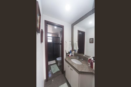 Apartamento à venda com 137m², 3 quartos e 2 vagas Apartamento à venda com 137m², 3 quartos e 2 vagasBanheiro Social
