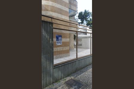 Apartamento à venda com 137m², 3 quartos e 2 vagas Apartamento à venda com 137m², 3 quartos e 2 vagasFachada