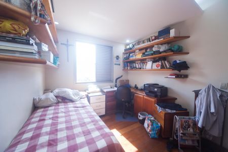 Apartamento à venda com 137m², 3 quartos e 2 vagas Apartamento à venda com 137m², 3 quartos e 2 vagasQuarto