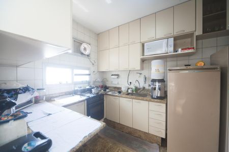 Apartamento à venda com 137m², 3 quartos e 2 vagas Apartamento à venda com 137m², 3 quartos e 2 vagasCozinha