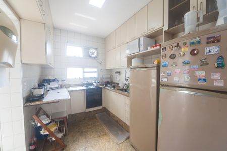 Apartamento à venda com 137m², 3 quartos e 2 vagas Apartamento à venda com 137m², 3 quartos e 2 vagasCozinha