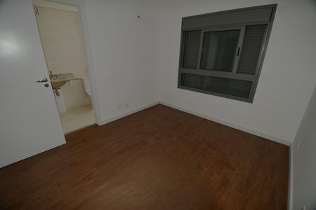 Apartamento à venda com 119m², 3 quartos e 2 vagasQuarto 1 - Suíte
