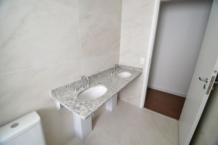 Apartamento à venda com 119m², 3 quartos e 2 vagasBanheiro Suíte