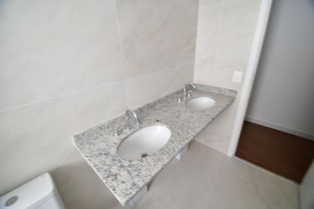 Apartamento à venda com 119m², 3 quartos e 2 vagasBanheiro Suíte