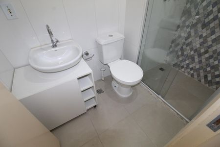 Banheiro de apartamento para alugar com 2 quartos, 55m² em Parque Industrial, São José dos Campos