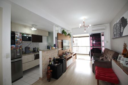Sala de apartamento para alugar com 2 quartos, 78m² em Barra Olímpica, Rio de Janeiro