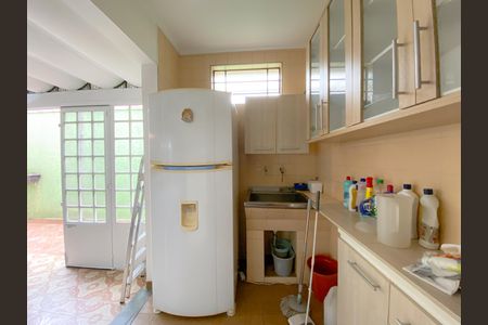 Casa para alugar com 240m², 2 quartos e 4 vagas Casa para alugar com 240m², 2 quartos e 4 vagasÁrea de Serviço