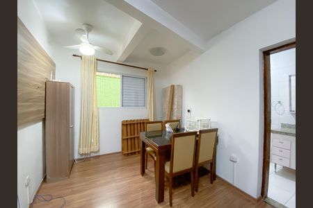 Casa para alugar com 240m², 2 quartos e 4 vagas Casa para alugar com 240m², 2 quartos e 4 vagasSuíte Externa