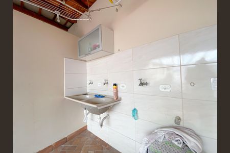 Casa para alugar com 240m², 2 quartos e 4 vagas Casa para alugar com 240m², 2 quartos e 4 vagasÁrea de Serviço