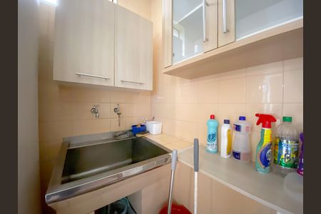 Casa para alugar com 240m², 2 quartos e 4 vagas Casa para alugar com 240m², 2 quartos e 4 vagasÁrea de Serviço