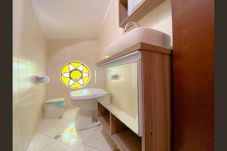 Casa para alugar com 240m², 2 quartos e 4 vagas Casa para alugar com 240m², 2 quartos e 4 vagasLavabo