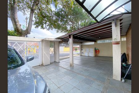 Casa para alugar com 240m², 2 quartos e 4 vagas Casa para alugar com 240m², 2 quartos e 4 vagasGaragem