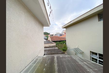 Casa para alugar com 240m², 2 quartos e 4 vagas Casa para alugar com 240m², 2 quartos e 4 vagasQuarto